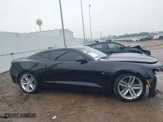 2016 Chevrolet Camaro 2LT with VIN 1G1FD1RS0G0191317, listed as a IAAI auction lot 41453492 with 86,761 mi miles. Bid and sale history available at carsss.com. Image 14.