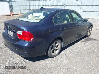 2008 BMW 3 Series 328xi with VIN WBAVC93588K037819, listed as a IAAI auction lot 41911286 with 130,808 mi miles and . Bid and sale history available at DreamBid. Image 4.
