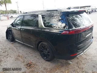2024 Kia Carnival SX Prestige with VIN KNDNE5H32R6338691, listed as a IAAI auction lot 40993160 with 24,991 mi miles. Bid and sale history available at carsss.com. Image 3.