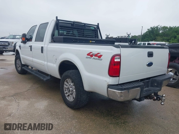 2008 Ford Super Duty F-250 SRW XL with VIN 1FTSW21R88EB69374, listed as a IAAI auction lot 42103030 with 347,648 mi miles. Bid and sale history available at carsss.com. Image 3.