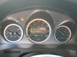 2010 Mercedes-Benz C 350 Sport с VIN WDDGF5GB6AR088816, выставлен на аукционе Copart как лот 86404744 с пробегом 96 571 миль миль и Списание • Salvage title. История ставок и продаж доступна на DreamBid. Изображение 9.