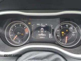 2018 Jeep Cherokee Latitude Plus with VIN 1C4PJMLB7JD507892, listed as a IAAI auction lot 41879277 with 122,269 mi miles and . Bid and sale history available at DreamBid. Image 7.