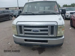 2011 Ford Econoline Passenger XL z VIN 1FBSS3BL1BDA74975, wystawiony jako IAAI lot #42767748 z przebiegiem 250 839 mil mil oraz . Historia ofert i sprzedaży dostępna na DreamBid. Obrazek 12.