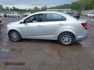 2018 Chevrolet Sonic LT with VIN 1G1JD5SH2J4103402, listed as a IAAI auction lot 41997793 with 125,347 mi miles and . Bid and sale history available at DreamBid. Image 14.