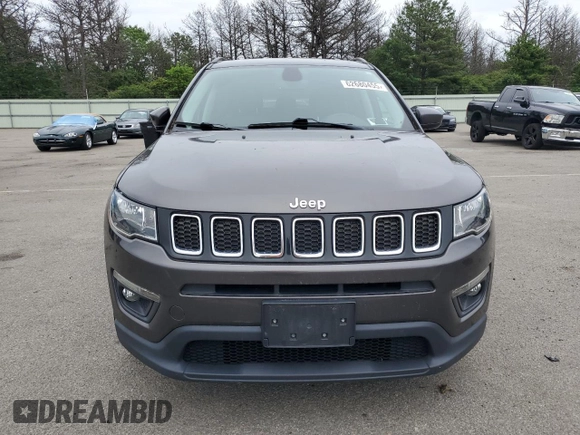 2019 Jeep Compass Latitude z VIN 3C4NJDBB8KT850859, wystawiony jako Copart lot #62680455 z przebiegiem 34 626 mil mil oraz Szkoda całkowita • Salvage title. Historia ofert i sprzedaży dostępna na DreamBid. Obrazek 5.