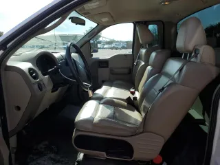 2007 Ford F-150 XL z VIN 1FTRF12W17KC85884, wystawiony jako Copart lot #45496055 z przebiegiem 94 564 mil mil oraz Czysty tytuł • Clean title. Historia ofert i sprzedaży dostępna na DreamBid. Obrazek 7.