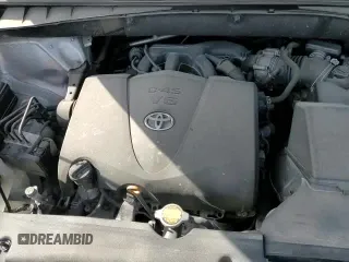 2017 Toyota Highlander XLE with VIN 5TDJZRFH1HS509664, listed as a Copart auction lot 70735645 with 88,352 mi miles and Salvage title. Bid and sale history available at DreamBid. Image 17.