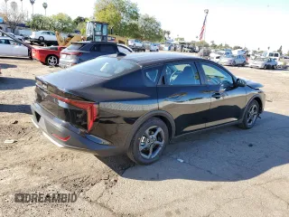 2025 Kia K4 LXS with VIN 3KPFT4DE9SE085493, listed as a Copart auction lot 45999825 with 79 mi miles and Salvage Title. Bid and sale history available at carsss.com. Image 3.
