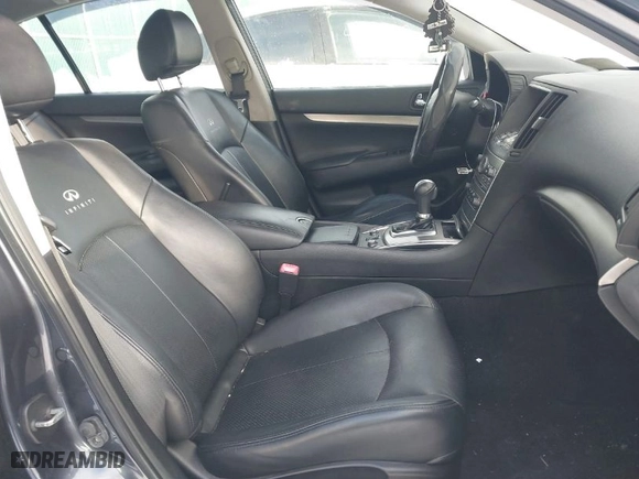 2013 Infiniti G37 Sedan x with VIN JN1CV6AR0DM758274, listed as a IAAI auction lot 41307854 with 161,937 mi miles. Bid and sale history available at carsss.com. Image 5.