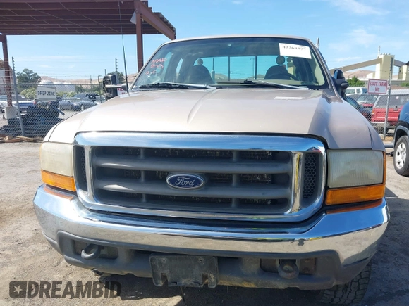 1999 Ford F-250 XL z VIN 1FTNX21F8XEA90902, wystawiony jako IAAI lot #42268377 z przebiegiem 216 014 mil mil oraz . Historia ofert i sprzedaży dostępna na DreamBid. Obrazek 13.