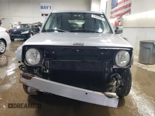 2014 Jeep Patriot Latitude with VIN 1C4NJPFB1ED767103, listed as a Copart auction lot 51844535 with 158,480 mi miles and Salvage title. Bid and sale history available at DreamBid. Image 5.