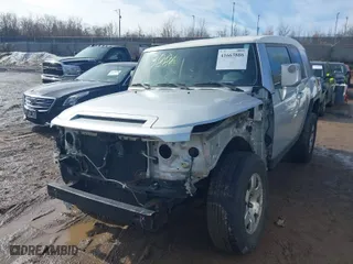 2008 Toyota FJ Cruiser with VIN JTEBU11F880101512, listed as a IAAI auction lot 41663886 with 155,041 mi miles. Bid and sale history available at carsss.com. Image 6.