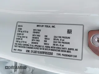 2024 Tesla Model 3 z VIN 5YJ3E1EAXRF853350, wystawiony jako IAAI lot #41946954 z przebiegiem Nie podano mil oraz . Historia ofert i sprzedaży dostępna na DreamBid. Obrazek 9.