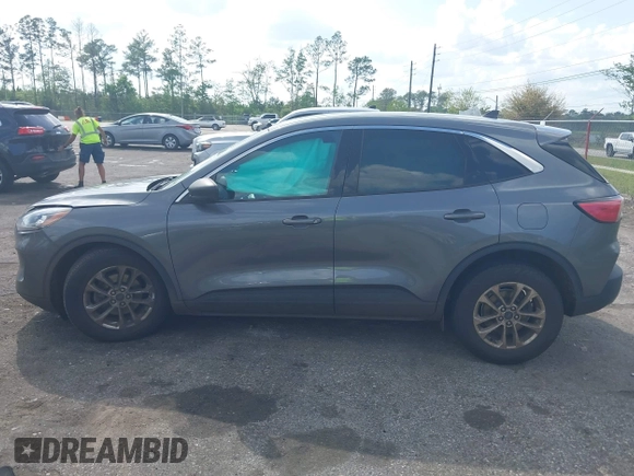 2022 Ford Escape SE z VIN 1FMCU0G61NUA48338, wystawiony jako IAAI lot #41941777 z przebiegiem 67 610 mil mil oraz . Historia ofert i sprzedaży dostępna na DreamBid. Obrazek 14.