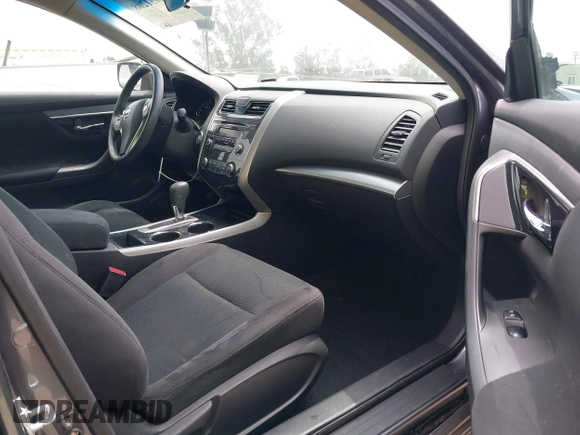 2014 Nissan Altima 2.5 S with VIN 1N4AL3AP6EN358051, listed as a IAAI auction lot 42131208 with 35,376 mi miles. Bid and sale history available at carsss.com. Image 5.