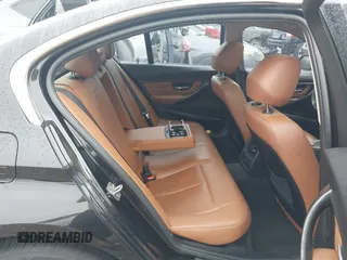 2013 BMW 3 Series 328i z VIN WBA3A5G54DNP20416, wystawiony jako IAAI lot #42092526 z przebiegiem 136 545 mil mil oraz . Historia ofert i sprzedaży dostępna na DreamBid. Obrazek 8.