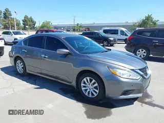 2017 Nissan Altima S z VIN 1N4AL3AP6HC238900, wystawiony jako IAAI lot #42229244 z przebiegiem 155 461 mil mil oraz . Historia ofert i sprzedaży dostępna na DreamBid. Obrazek 1.