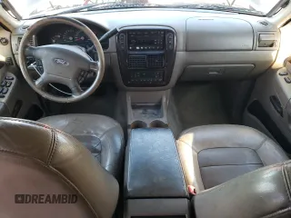 2003 Ford Explorer z VIN 1FMDU75K13ZB31975, wystawiony jako Copart lot #83894734 z przebiegiem 311 881 mil mil oraz Szkoda całkowita • Salvage title. Historia ofert i sprzedaży dostępna na DreamBid. Obrazek 8.