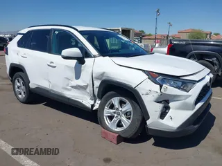 2021 Toyota RAV4 XLE with VIN 2T3P1RFV5MC152149, listed as a IAAI auction lot 42588310 with 41,075 mi miles and . Bid and sale history available at DreamBid. Image 1.
