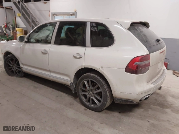 2008 Porsche Cayenne with VIN WP1AA29P88LA11043, listed as a IAAI auction lot 41433208 with 167,750 mi miles. Bid and sale history available at carsss.com. Image 3.