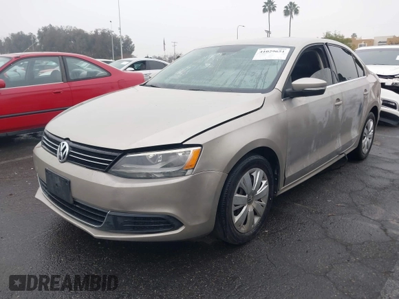 2013 Volkswagen Jetta SE z VIN 3VWDP7AJ4DM265033, wystawiony jako IAAI lot #41029651 z przebiegiem 126 879 mil mil oraz . Historia ofert i sprzedaży dostępna na DreamBid. Obrazek 2.