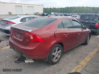 2013 Volvo S60 T5 Premier with VIN YV1612FSXD2208192, listed as a IAAI auction lot 41952296 with 197,095 mi miles. Bid and sale history available at carsss.com. Image 4.