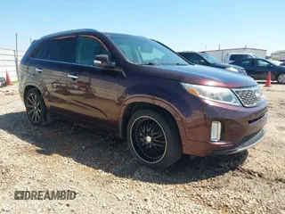 2014 Kia Sorento SX with VIN 5XYKW4A71EG478701, listed as a IAAI auction lot 41779045 with 197,896 mi miles. Bid and sale history available at carsss.com. Image 1.