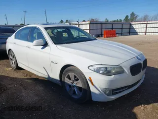 2012 BMW 5 Series 528i with VIN WBAXG5C59CC594246, listed as a IAAI auction lot 41760947 with 166,735 mi miles. Bid and sale history available at carsss.com. Image 1.