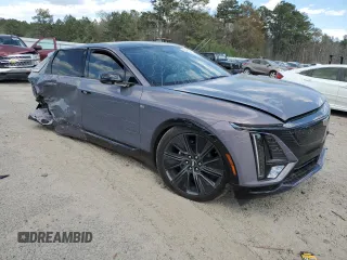2024 Cadillac LYRIQ Sport z VIN 1GYKPWRK3RZ126481, wystawiony jako Copart lot #49578335 z przebiegiem 3553 mil mil oraz Tytuł czysty. Historia ofert i sprzedaży dostępna na DreamBid. Obrazek 4.