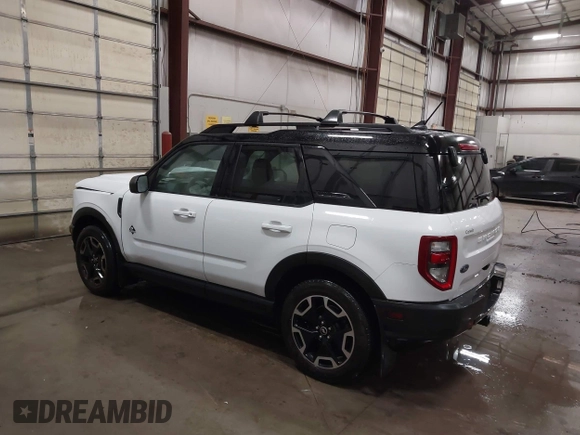 2021 Ford Bronco Sport Outer Banks z VIN 3FMCR9C61MRB05235, wystawiony jako IAAI lot #41726178 z przebiegiem 30 416 mil mil oraz . Historia ofert i sprzedaży dostępna na DreamBid. Obrazek 3.