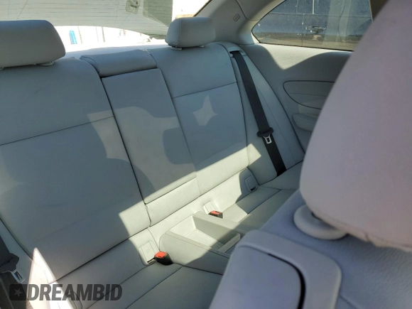 2009 BMW 1 Series 128i with VIN WBAUP93519VF48985, listed as a Copart auction lot 50715925 with 105,590 mi miles and Salvage title. Bid and sale history available at DreamBid. Image 10.