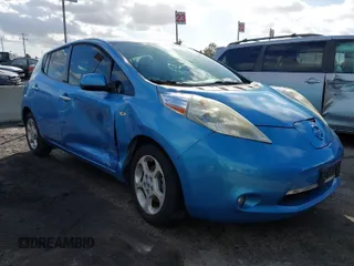 2011 Nissan LEAF SL-e with VIN JN1AZ0CPXBT007951, listed as a IAAI auction lot 41529439 with 123,737 mi miles. Bid and sale history available at carsss.com. Image 1.