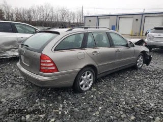 2003 Mercedes-Benz C 240 with VIN WDBRH81J23F350302, listed as a Copart auction lot 47828305 with 138,008 mi miles and Clean title. Bid and sale history available at DreamBid. Image 3.