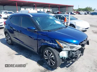 2020 Nissan Kicks SV z VIN 3N1CP5CV0LL478958, wystawiony jako IAAI lot #42026387 z przebiegiem 81 909 mil mil oraz . Historia ofert i sprzedaży dostępna na DreamBid. Obrazek 1.
