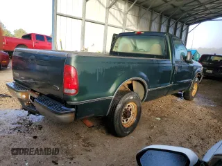 2000 Ford Super Duty F-250 XL with VIN 1FTNF20L8YEA47432, listed as a Copart auction lot 86127524 with 186,938 mi miles and Salvage Title. Bid and sale history available at carsss.com. Image 3.