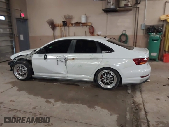 2019 Volkswagen Jetta GLI S with VIN 3VW5T7BU6KM261054, listed as a IAAI auction lot 40956960 with 56,784 mi miles and . Bid and sale history available at DreamBid. Image 15.