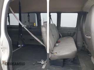 2011 Chevrolet Express Passenger 1LT с VIN 1GAZG1FG5B1106432, выставлен на аукционе IAAI как лот 42356831 с пробегом 216 679 миль миль и . История ставок и продаж доступна на DreamBid. Изображение 8.