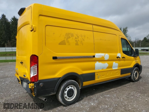2022 Ford Transit Cargo z VIN 1FTBR1X85NKA42773, wystawiony jako Copart lot #57188295 z przebiegiem 59 108 mil mil oraz Szkody całkowita. Historia ofert i sprzedaży dostępna na DreamBid. Obrazek 3.