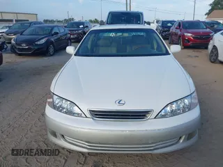 2001 Lexus ES 300 с VIN JT8BF28G610332982, выставлен на аукционе IAAI как лот 42351523 с пробегом 366 398 миль миль и . История ставок и продаж доступна на DreamBid. Изображение 12.