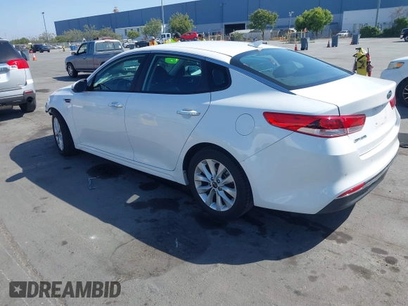 2018 Kia Optima LX z VIN 5XXGT4L35JG265371, wystawiony jako IAAI lot #42494354 z przebiegiem 86 411 mil mil oraz . Historia ofert i sprzedaży dostępna na DreamBid. Obrazek 3.