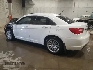 2012 Chrysler 200 Limited with VIN 1C3CCBCG5CN264108, listed as a Copart auction lot 55779105 with 131,300 mi miles and Clean Title. Bid and sale history available at DreamBid. Image 2.