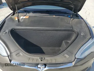 2017 Tesla Model S 100D z VIN 5YJSA1E2XHF173740, wystawiony jako Copart lot #62233125 z przebiegiem 73 932 mil mil oraz Szkoda całkowita • Salvage title. Historia ofert i sprzedaży dostępna na DreamBid. Obrazek 11.