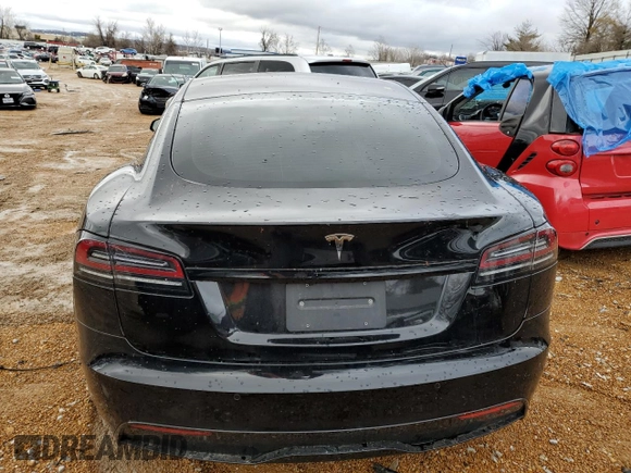 2022 Tesla Model S z VIN 5YJSA1E58NF488719, wystawiony jako Copart lot #81804213 z przebiegiem Nie podano mil oraz Szkoda całkowita • Salvage title. Historia ofert i sprzedaży dostępna na DreamBid. Obrazek 6.