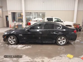 2012 BMW 5 Series 528i xDrive with VIN WBAXH5C51CDW03156, listed as a IAAI auction lot 41236722 with 189,196 mi miles and . Bid and sale history available at DreamBid. Image 14.