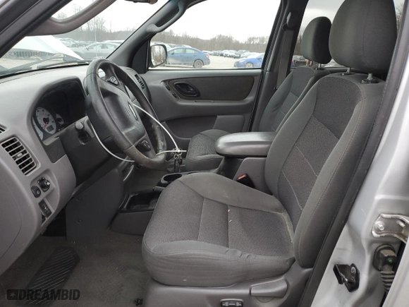 2002 Ford Escape XLT Choice with VIN 1FMYU03152KC59338, listed as a Copart auction lot 47924295 with 117,556 mi miles and Salvage Title. Bid and sale history available at carsss.com. Image 7.