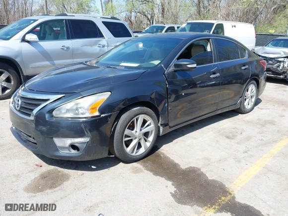 2013 Nissan Altima 2.5 SV with VIN 1N4AL3AP1DC156308, listed as a IAAI auction lot 41926267 with 190,836 mi miles. Bid and sale history available at carsss.com. Image 2.