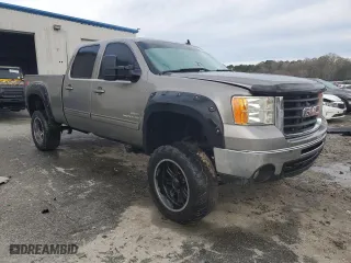 2009 GMC Sierra 2500HD SLT with VIN 1GTHK63679F154246, listed as a Copart auction lot 76985313 with 0 mi miles and Salvage Title. Bid and sale history available at carsss.com. Image 4.