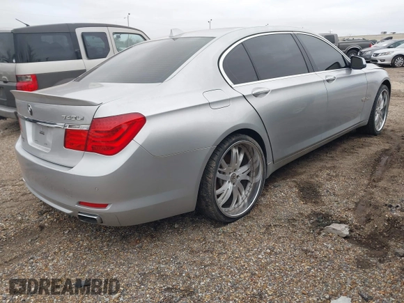 2011 BMW 7 Series 740Li with VIN WBAKB4C5XBC575254, listed as a IAAI auction lot 41617340 with 105,307 mi miles. Bid and sale history available at carsss.com. Image 4.