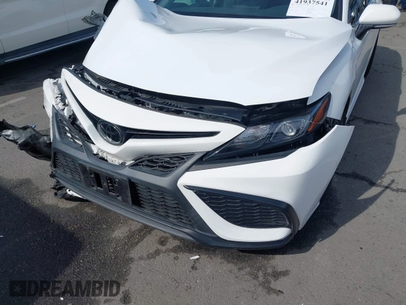 2022 Toyota Camry SE with VIN 4T1G11AKXNU070473, listed as a IAAI auction lot 41937541 with 57,598 mi miles and . Bid and sale history available at DreamBid. Image 18.