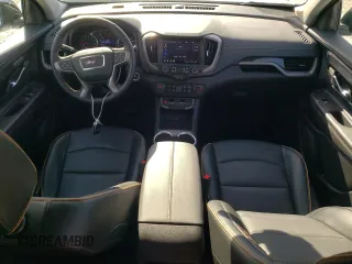 2023 GMC Terrain AT4 z VIN 3GKALYEG2PL234481, wystawiony jako Copart lot #49389095 z przebiegiem 8 555 mil mil oraz Szkoda całkowita • Salvage title. Historia ofert i sprzedaży dostępna na DreamBid. Obrazek 8.